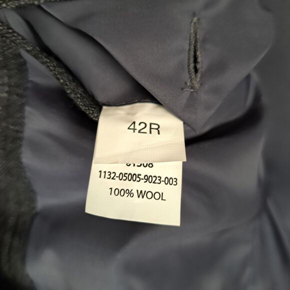 42R Jos A Bank Traveler Gray Plaid Windowpane Wool Sport Coat Blazer Jacket - Picture 10 of 16